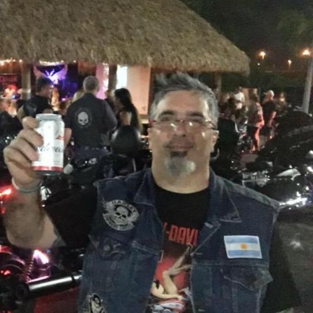 Meet your Posher, Luciano